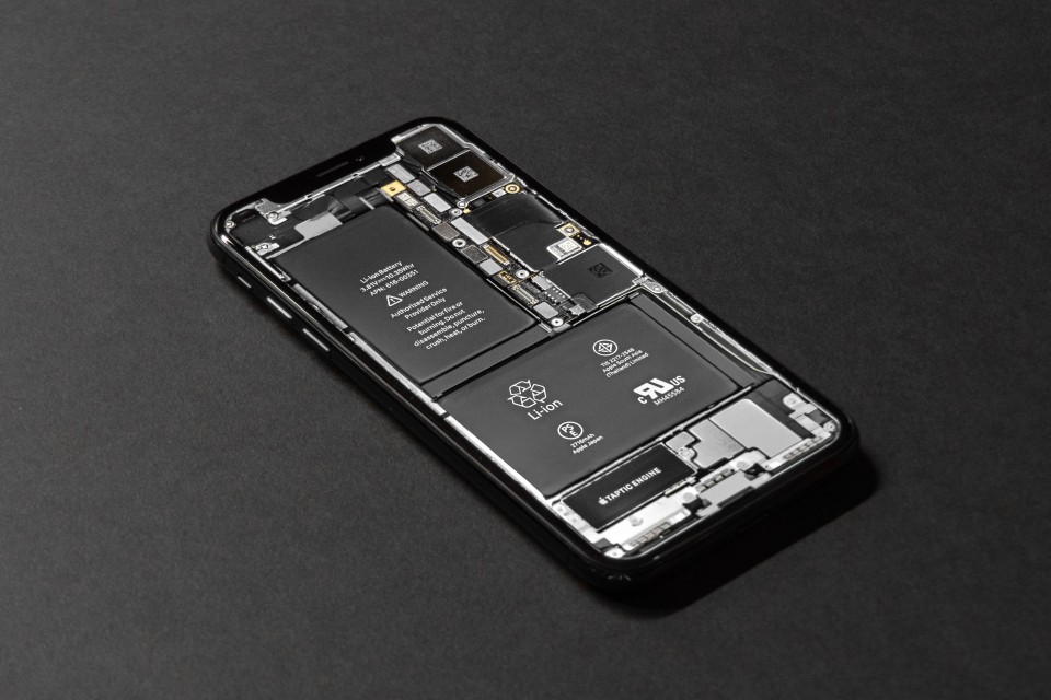 Replace your refurbished iPhone battery for free