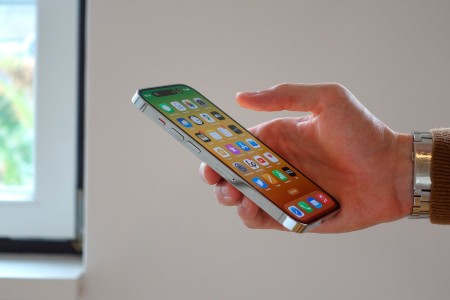 Riparare il tuo iPhone o acquistarne uno nuovo? Ti spieghiamo cosa fare